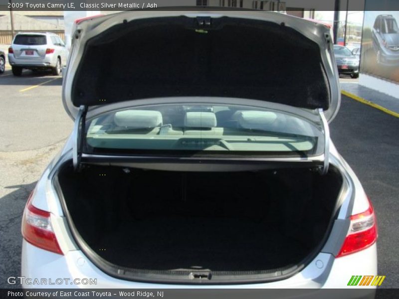 Classic Silver Metallic / Ash 2009 Toyota Camry LE