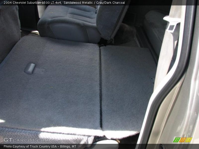 Sandalwood Metallic / Gray/Dark Charcoal 2004 Chevrolet Suburban 1500 LT 4x4