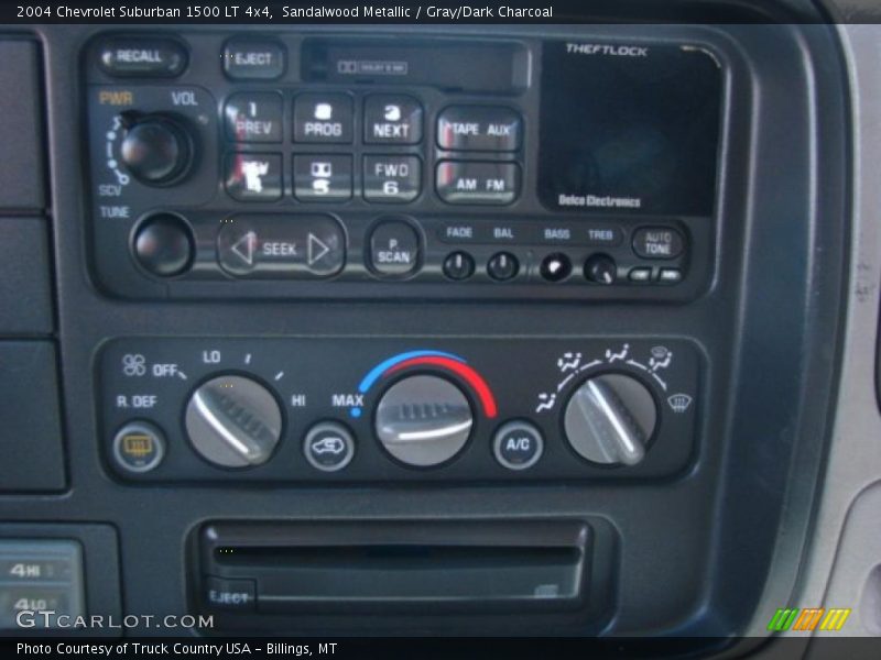 Sandalwood Metallic / Gray/Dark Charcoal 2004 Chevrolet Suburban 1500 LT 4x4