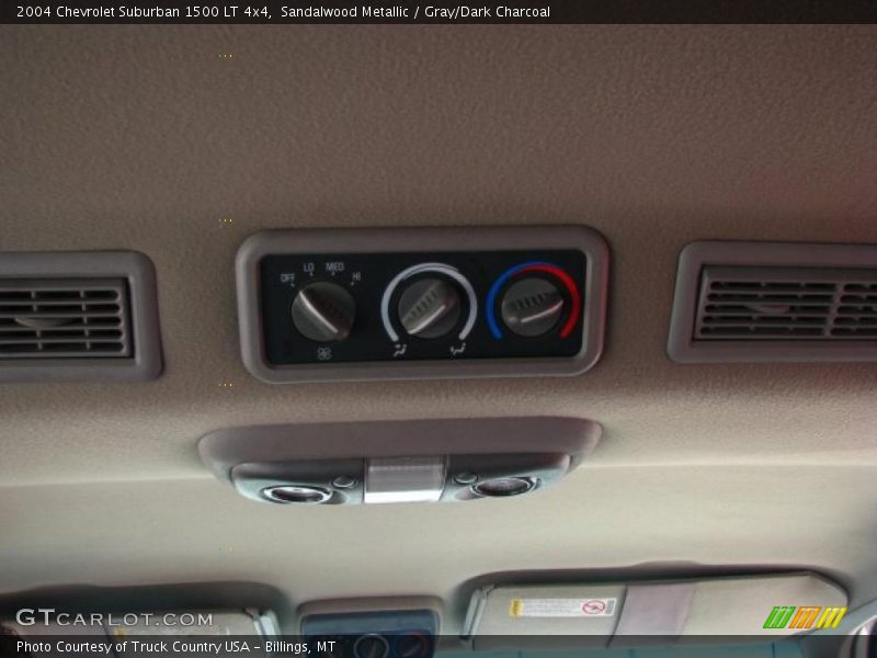 Sandalwood Metallic / Gray/Dark Charcoal 2004 Chevrolet Suburban 1500 LT 4x4