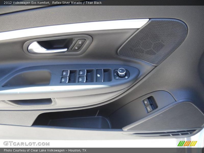 Reflex Silver Metallic / Titan Black 2012 Volkswagen Eos Komfort