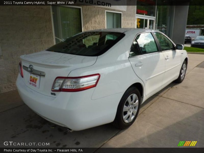Super White / Ash 2011 Toyota Camry Hybrid