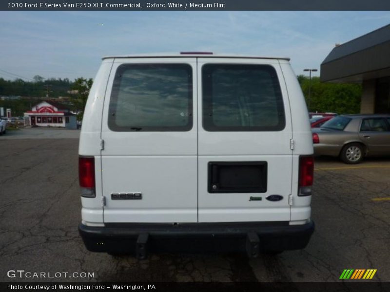 Oxford White / Medium Flint 2010 Ford E Series Van E250 XLT Commericial