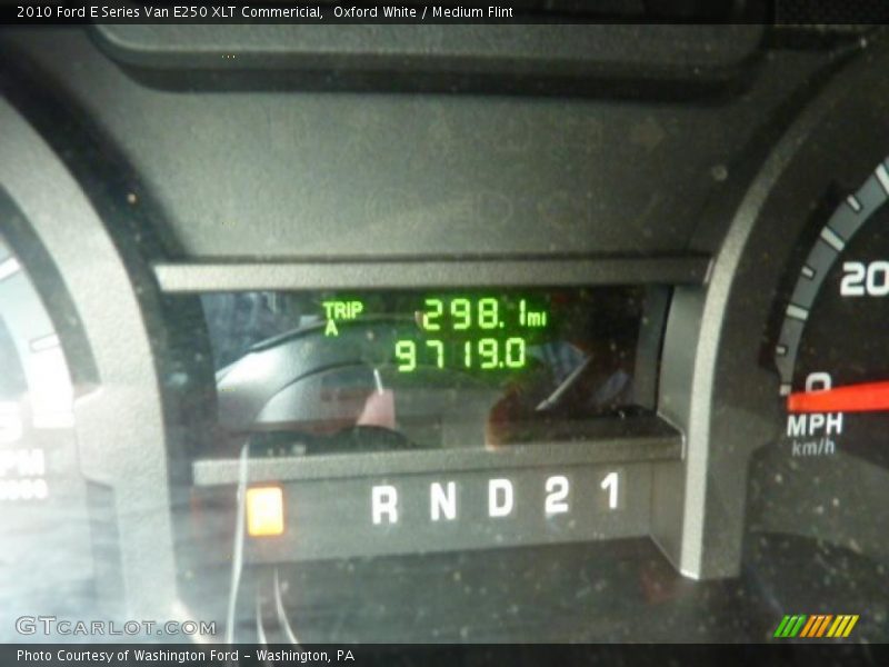 Oxford White / Medium Flint 2010 Ford E Series Van E250 XLT Commericial