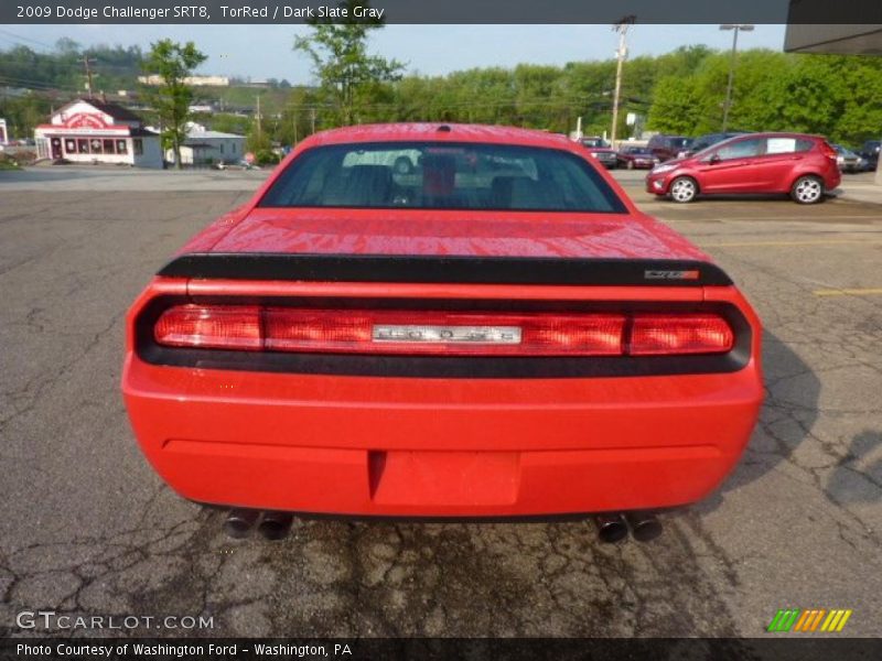 TorRed / Dark Slate Gray 2009 Dodge Challenger SRT8