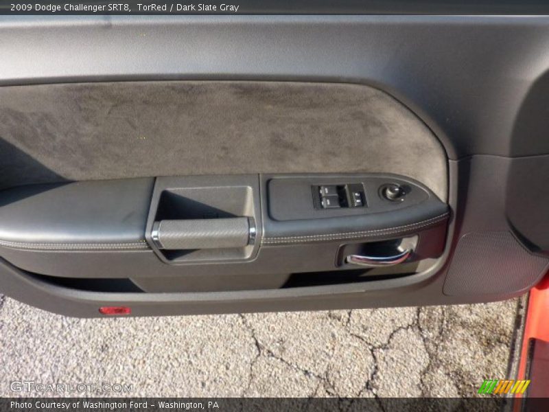 TorRed / Dark Slate Gray 2009 Dodge Challenger SRT8