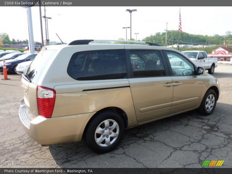 Cashmere / Beige 2009 Kia Sedona LX