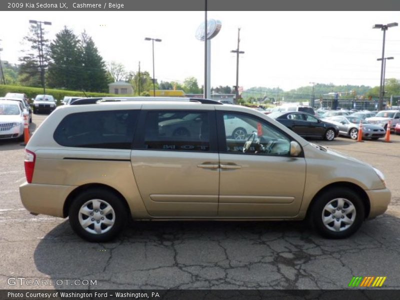 Cashmere / Beige 2009 Kia Sedona LX