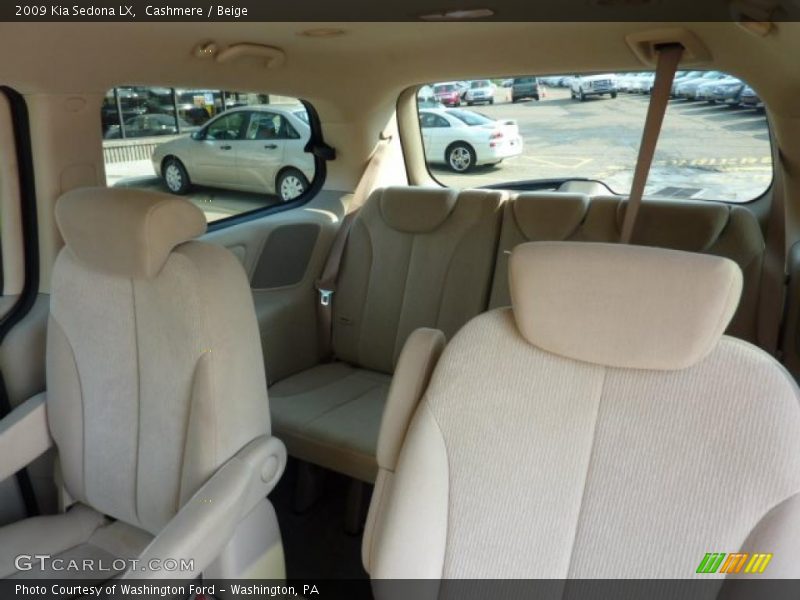 Cashmere / Beige 2009 Kia Sedona LX