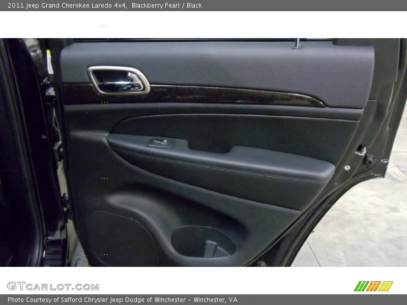 Blackberry Pearl / Black 2011 Jeep Grand Cherokee Laredo 4x4