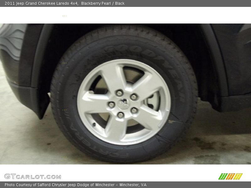 Blackberry Pearl / Black 2011 Jeep Grand Cherokee Laredo 4x4