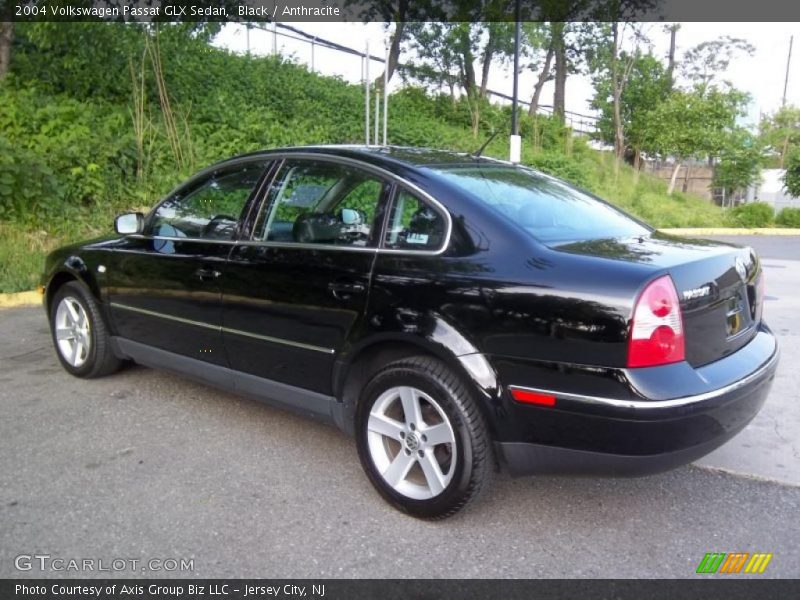 Black / Anthracite 2004 Volkswagen Passat GLX Sedan