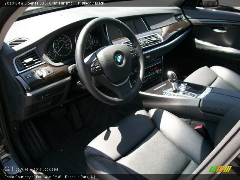 Jet Black / Black 2010 BMW 5 Series 535i Gran Turismo