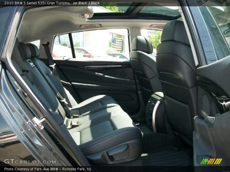 Jet Black / Black 2010 BMW 5 Series 535i Gran Turismo