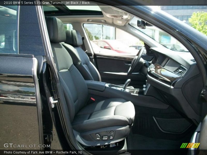 Jet Black / Black 2010 BMW 5 Series 535i Gran Turismo