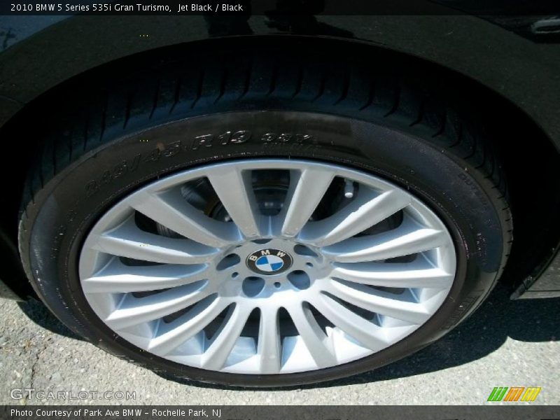 Jet Black / Black 2010 BMW 5 Series 535i Gran Turismo