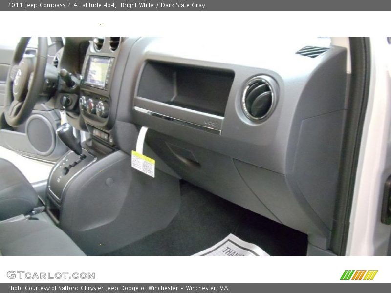 Bright White / Dark Slate Gray 2011 Jeep Compass 2.4 Latitude 4x4