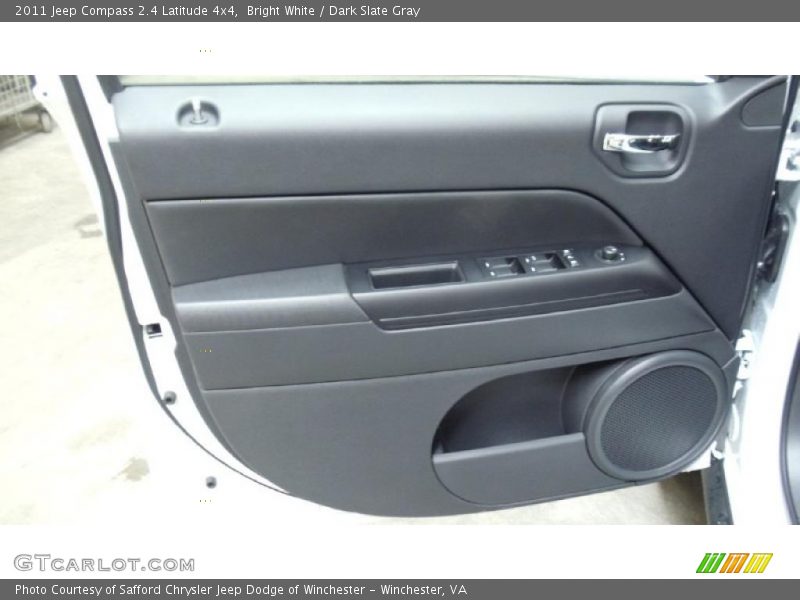 Bright White / Dark Slate Gray 2011 Jeep Compass 2.4 Latitude 4x4