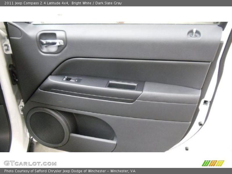 Bright White / Dark Slate Gray 2011 Jeep Compass 2.4 Latitude 4x4
