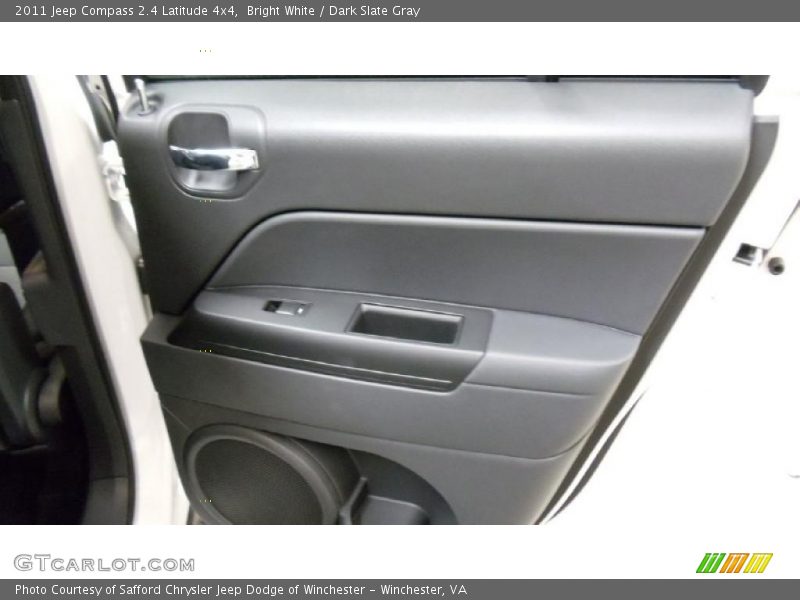 Bright White / Dark Slate Gray 2011 Jeep Compass 2.4 Latitude 4x4