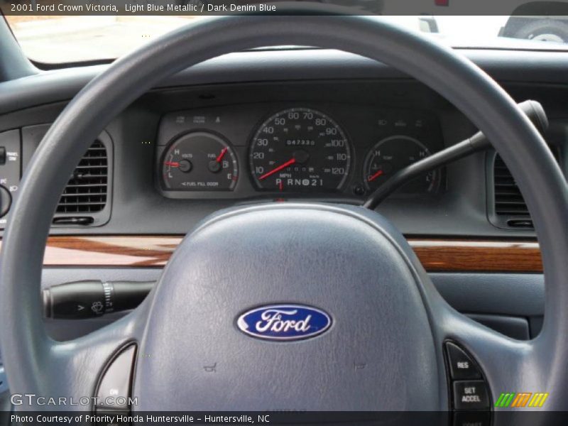 Light Blue Metallic / Dark Denim Blue 2001 Ford Crown Victoria