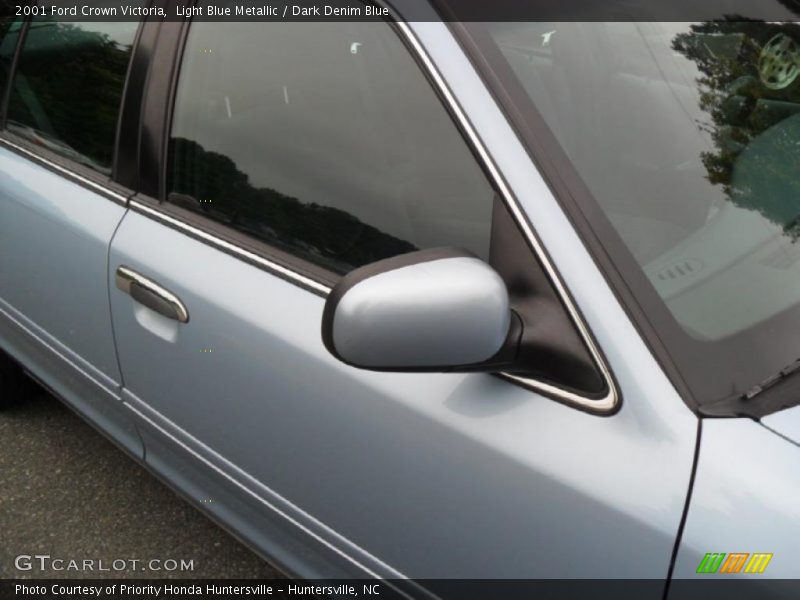 Light Blue Metallic / Dark Denim Blue 2001 Ford Crown Victoria