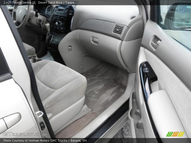 Desert Sand Mica / Taupe 2005 Toyota Sienna LE