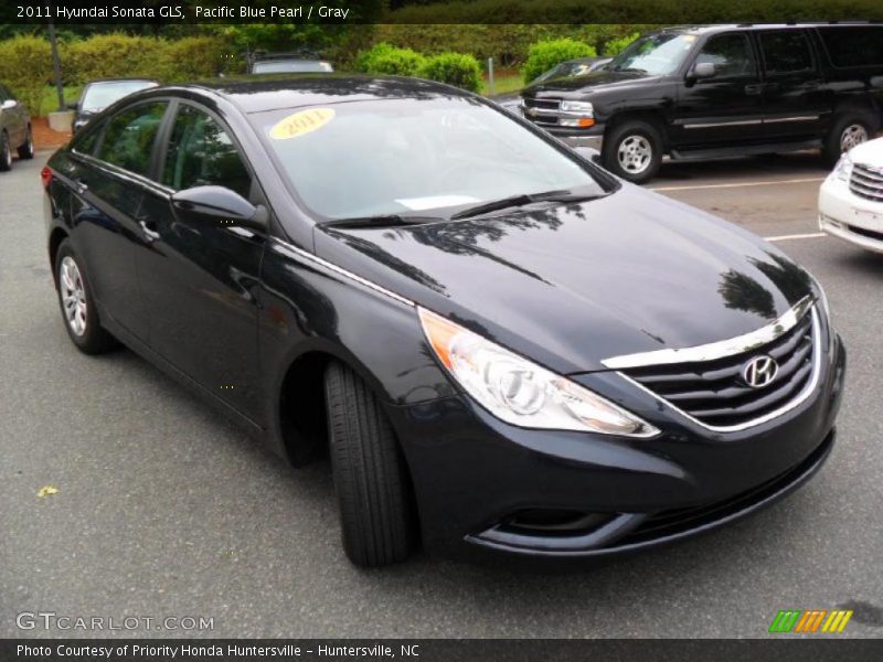 Pacific Blue Pearl / Gray 2011 Hyundai Sonata GLS