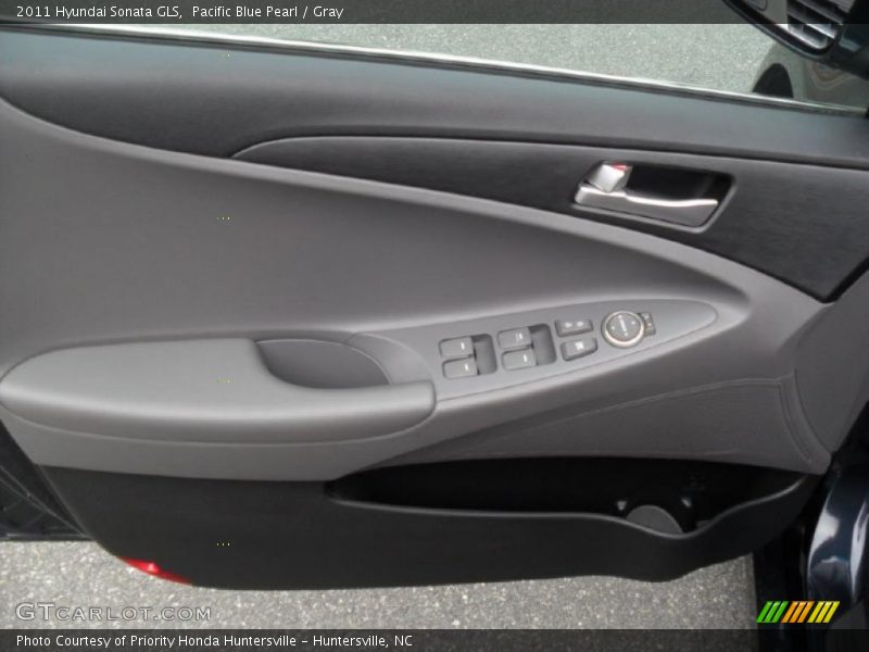 Pacific Blue Pearl / Gray 2011 Hyundai Sonata GLS