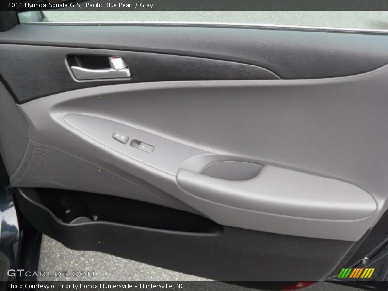Pacific Blue Pearl / Gray 2011 Hyundai Sonata GLS