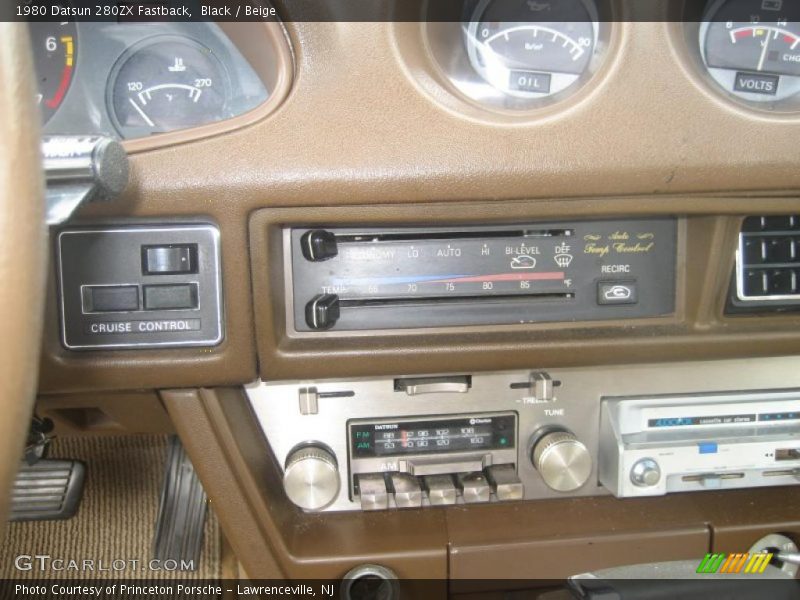 Controls of 1980 280ZX Fastback