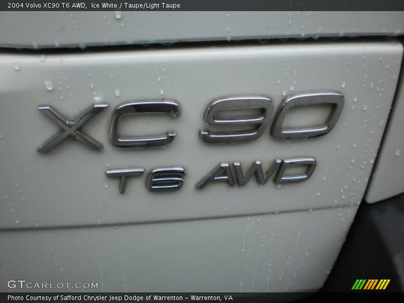 Ice White / Taupe/Light Taupe 2004 Volvo XC90 T6 AWD