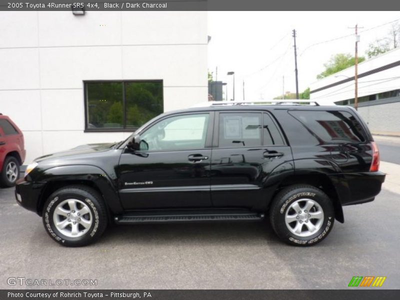 Black / Dark Charcoal 2005 Toyota 4Runner SR5 4x4