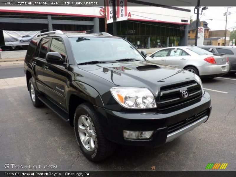 Black / Dark Charcoal 2005 Toyota 4Runner SR5 4x4