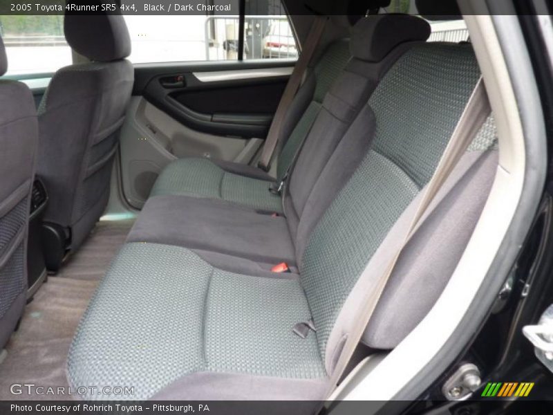 Black / Dark Charcoal 2005 Toyota 4Runner SR5 4x4