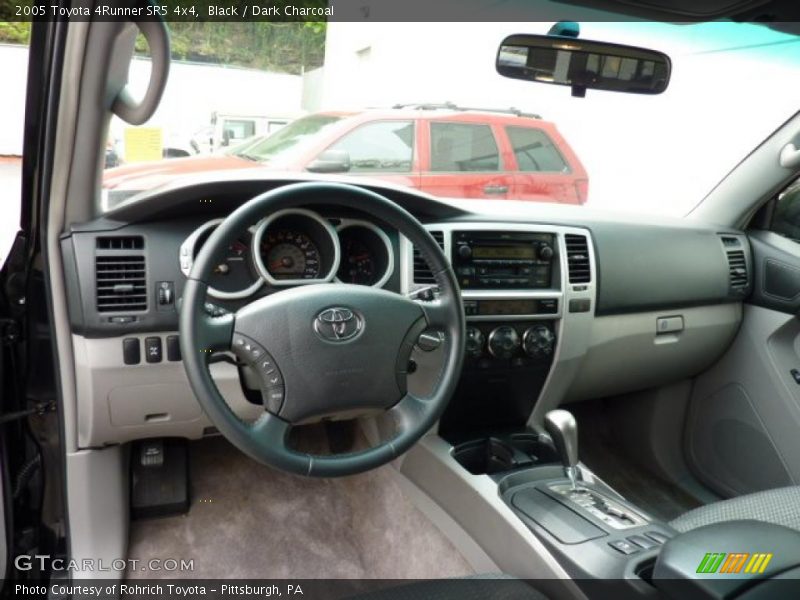Black / Dark Charcoal 2005 Toyota 4Runner SR5 4x4