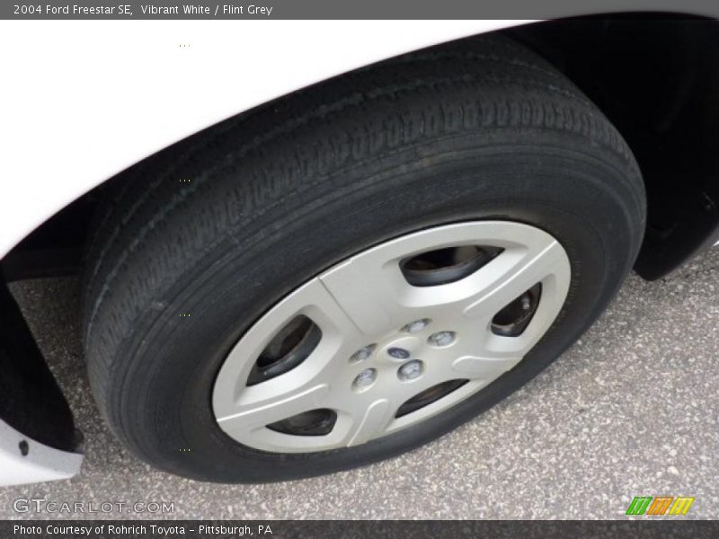 Vibrant White / Flint Grey 2004 Ford Freestar SE