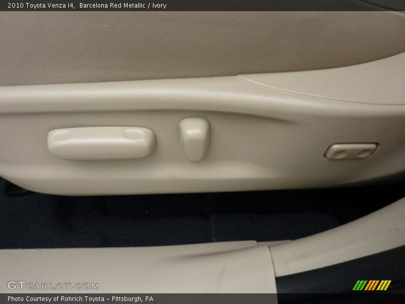 Barcelona Red Metallic / Ivory 2010 Toyota Venza I4