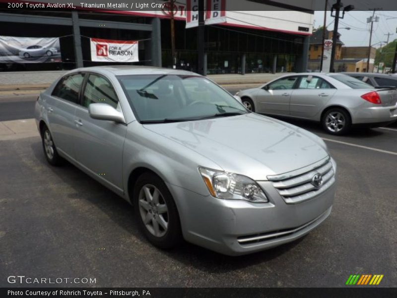 Titanium Metallic / Light Gray 2006 Toyota Avalon XL