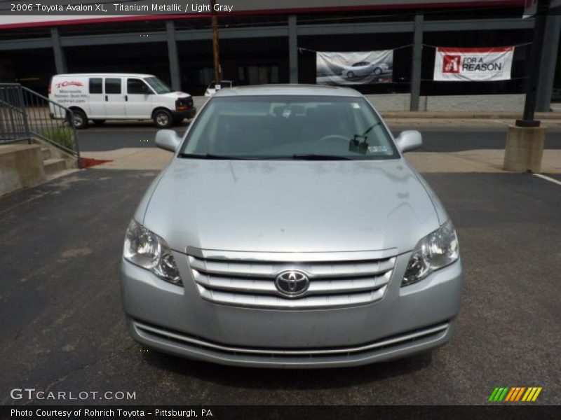 Titanium Metallic / Light Gray 2006 Toyota Avalon XL