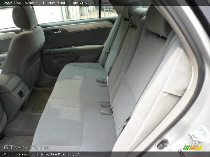 Titanium Metallic / Light Gray 2006 Toyota Avalon XL