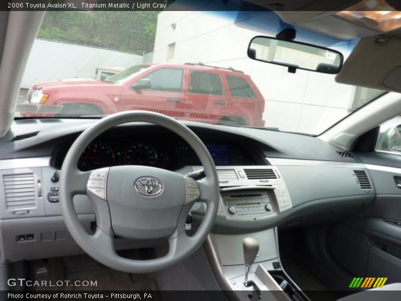 Titanium Metallic / Light Gray 2006 Toyota Avalon XL