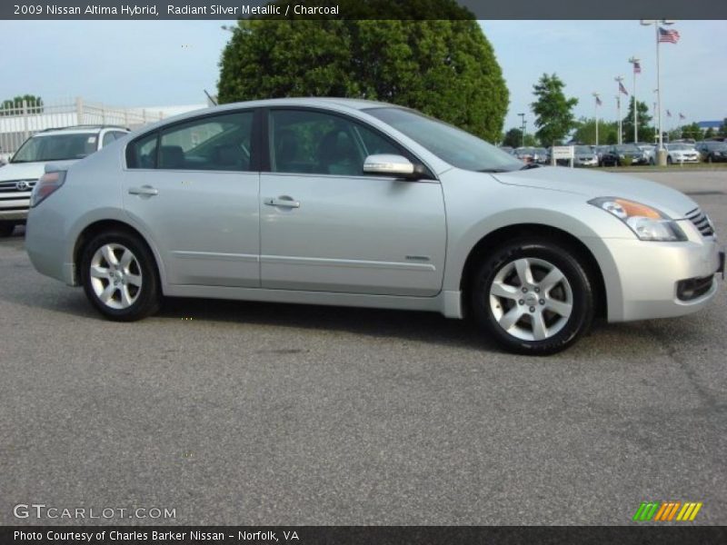 Radiant Silver Metallic / Charcoal 2009 Nissan Altima Hybrid