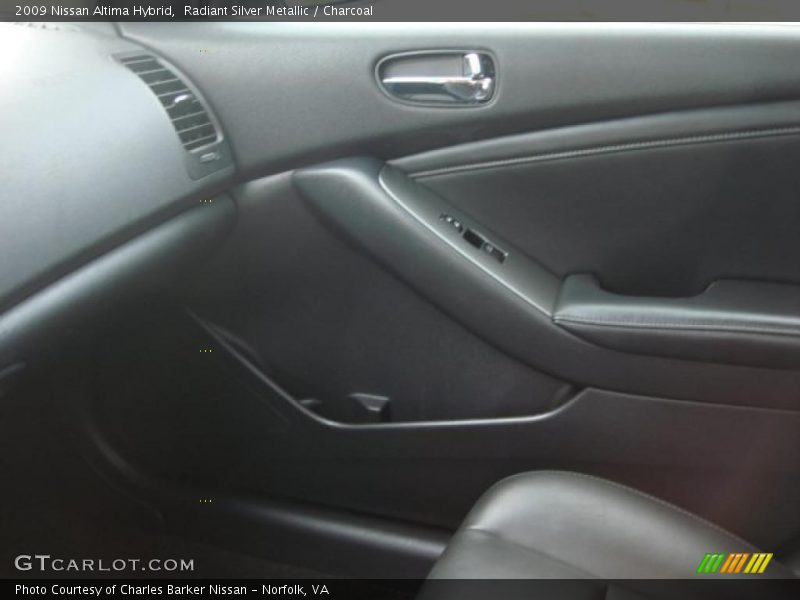 Radiant Silver Metallic / Charcoal 2009 Nissan Altima Hybrid