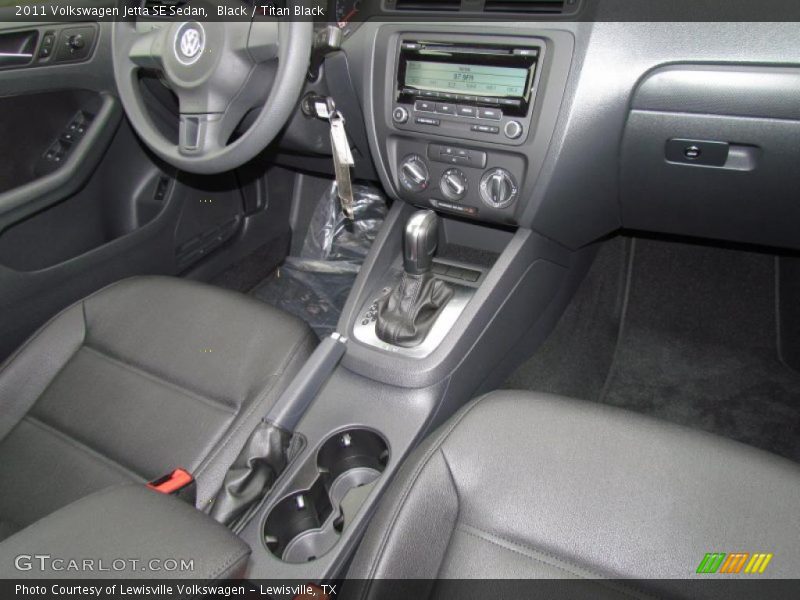 Black / Titan Black 2011 Volkswagen Jetta SE Sedan
