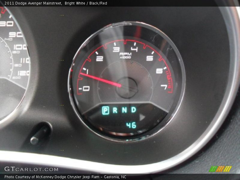 Bright White / Black/Red 2011 Dodge Avenger Mainstreet