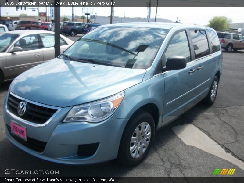 Antigua Blue Metallic / Aero Grey 2009 Volkswagen Routan S