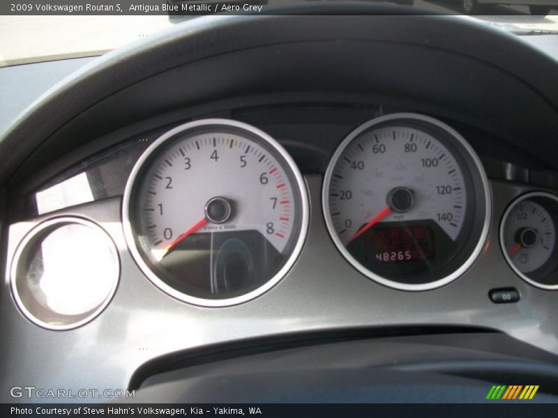 Antigua Blue Metallic / Aero Grey 2009 Volkswagen Routan S
