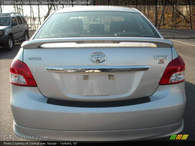 Silver Streak Mica / Dark Charcoal 2007 Toyota Yaris Sedan