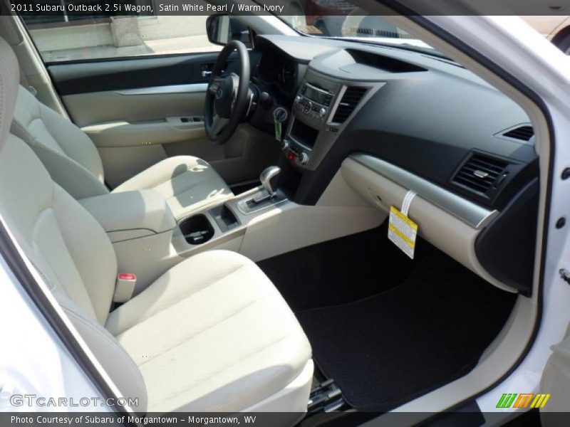 Satin White Pearl / Warm Ivory 2011 Subaru Outback 2.5i Wagon